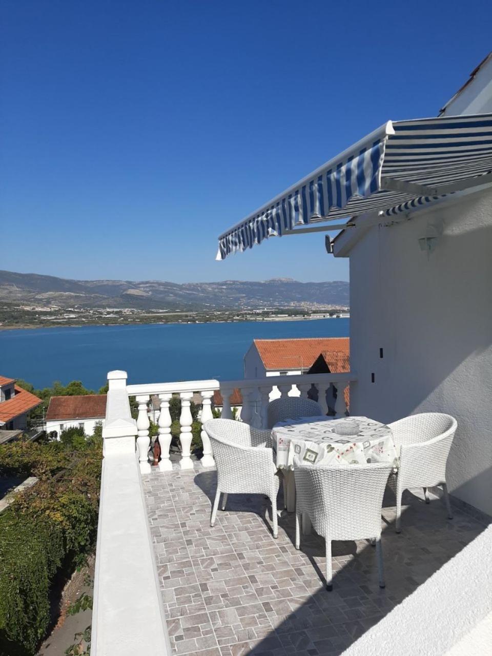 Apartments Ivica - 150M From Sea Trogir Exterior foto